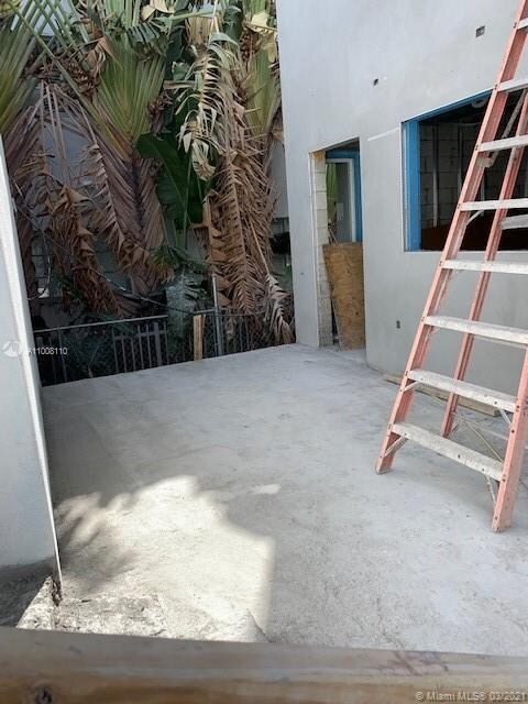C-101 Private Patio Area