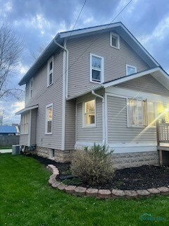 1208 Washington Ave, Findlay, OH 45840 - photo 3