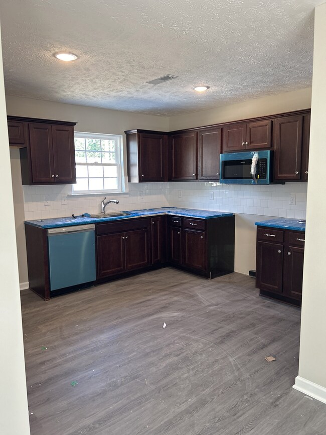 206 Timber Cir, Manchester, TN 37355 - photo 7