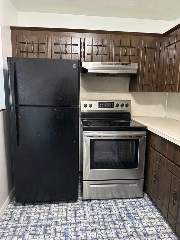 Sagamore Place Condominiums unit 705, Quincy, MA 02171 - photo 4