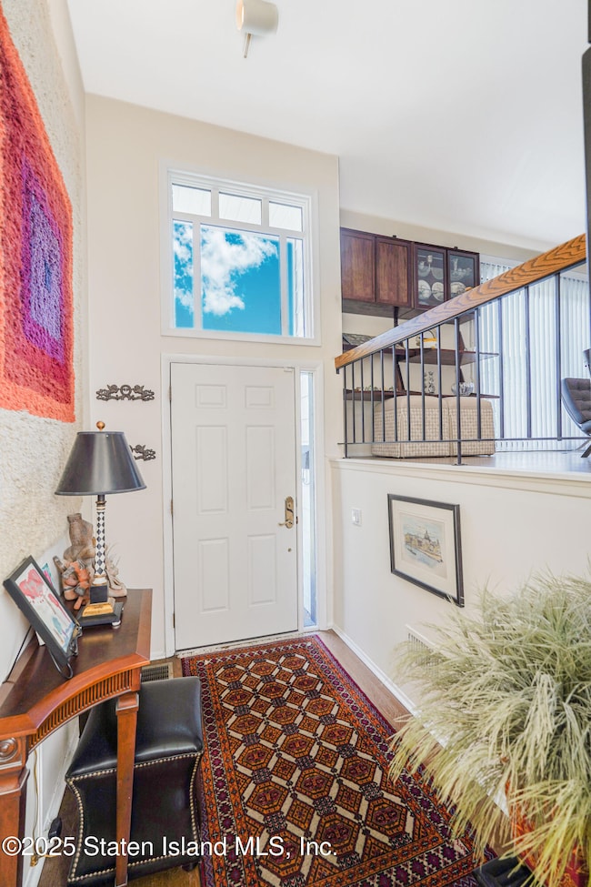 24 Hampton Green, Staten Island, NY 10312 - photo 5