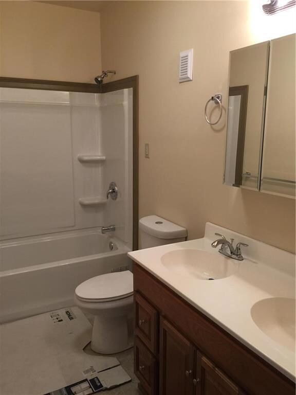 4465 Main St unit 1, Whitehall, PA 18052 - photo 7