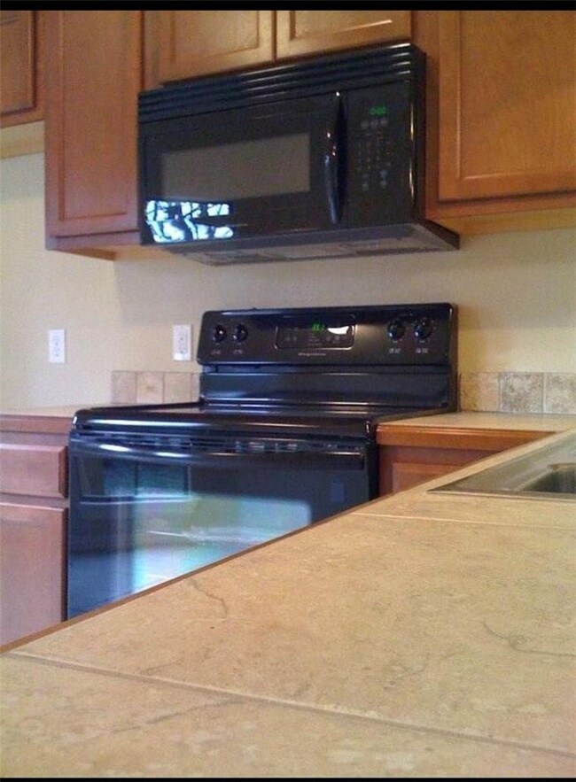 688 S Solis Ave, Fayetteville, AR 72701 - photo 5