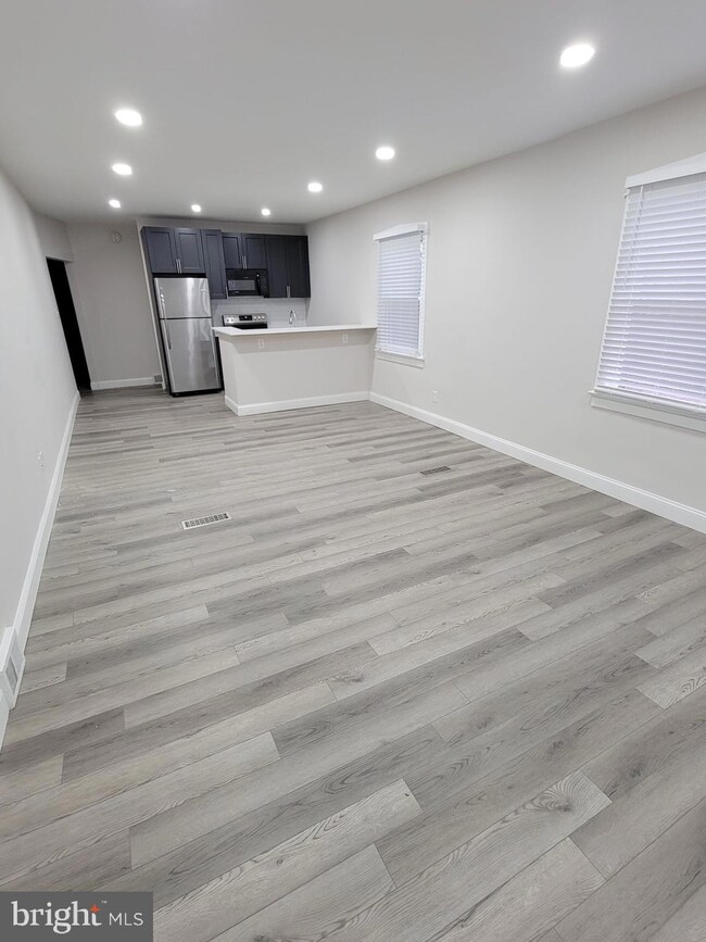 300 W Kings Hwy unit A, Mount Ephraim, NJ 08059 - photo 2