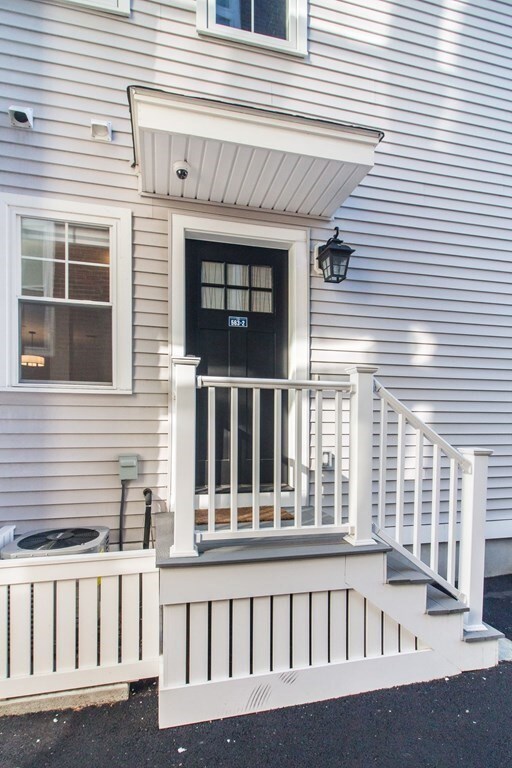 563 Summer St unit 2, Lynn, MA 01905 - photo 4