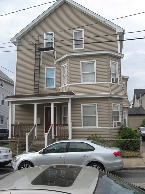 44 Malvey St, Fall River, MA 02720 - photo 2