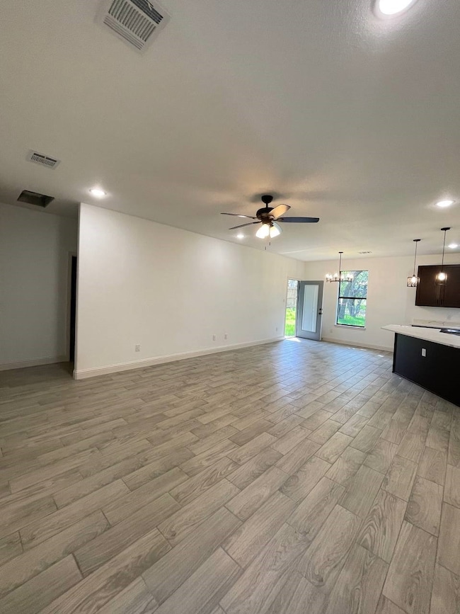 2512 San Gabriel Dr, Granbury, TX 76048 - photo 6