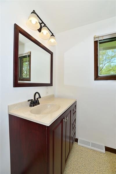 MAIN BATH - freshly updated in 2017