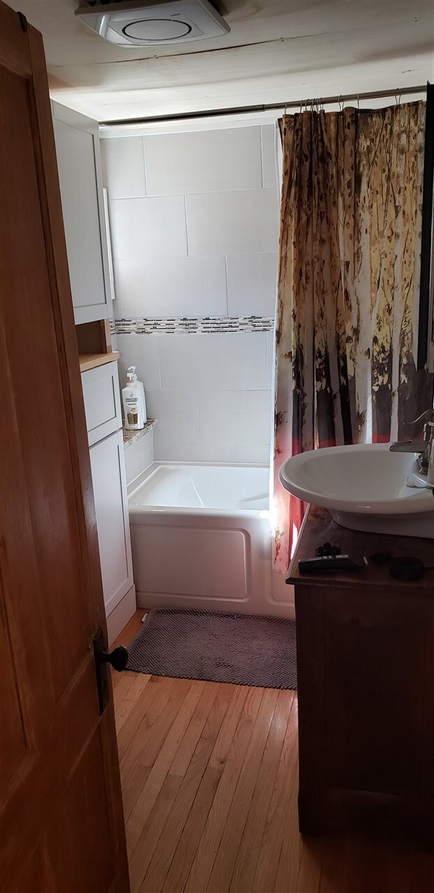 348 Malletts Bay Ave, Winooski, VT 05404 - photo 6