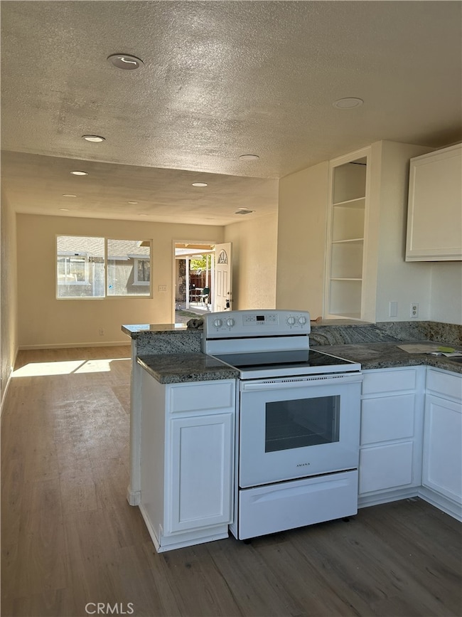 15784 Wanaque Rd unit C, Apple Valley, CA 92307 - photo 4