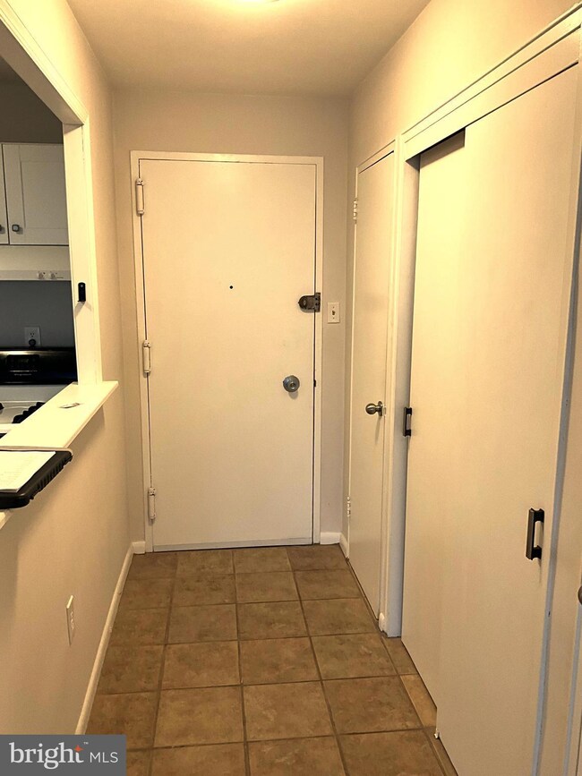 6101 Monmouth Ave unit 407, Ventnor City, NJ 08406 - photo 7