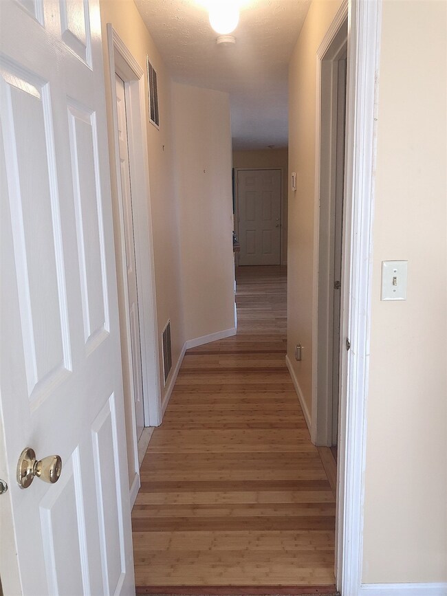 2 Galloway Rd unit 21, MerriMacK, NH 03054 - photo 6