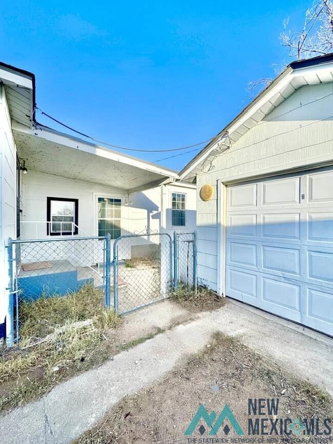 409 E Margaret St, Carlsbad, NM 88220 - photo 5