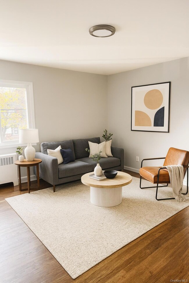 318 Vincent Ave, Lynbrook, NY 11563 - photo 4