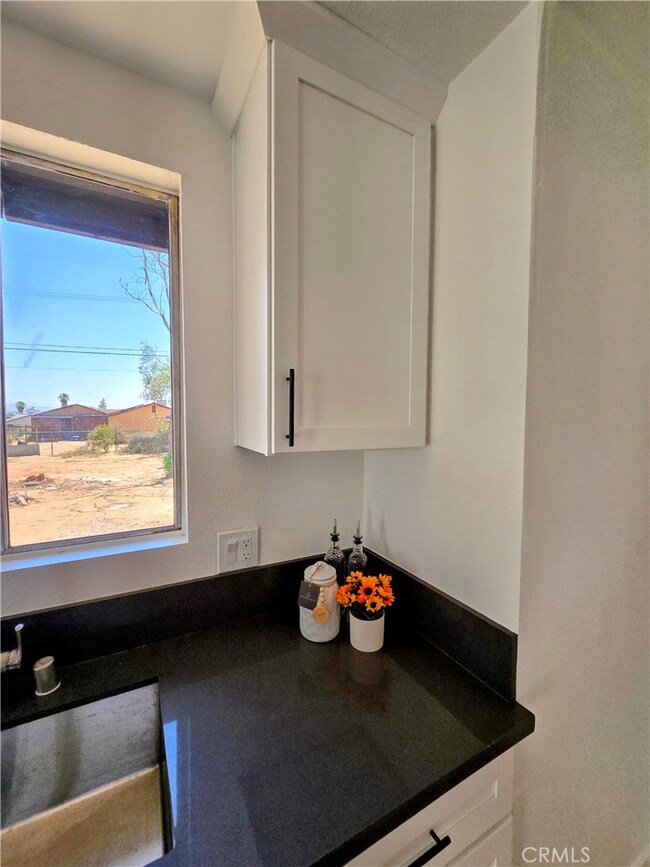 5441 Abronia Ave, Twentynine Palms, CA 92277 - photo 5