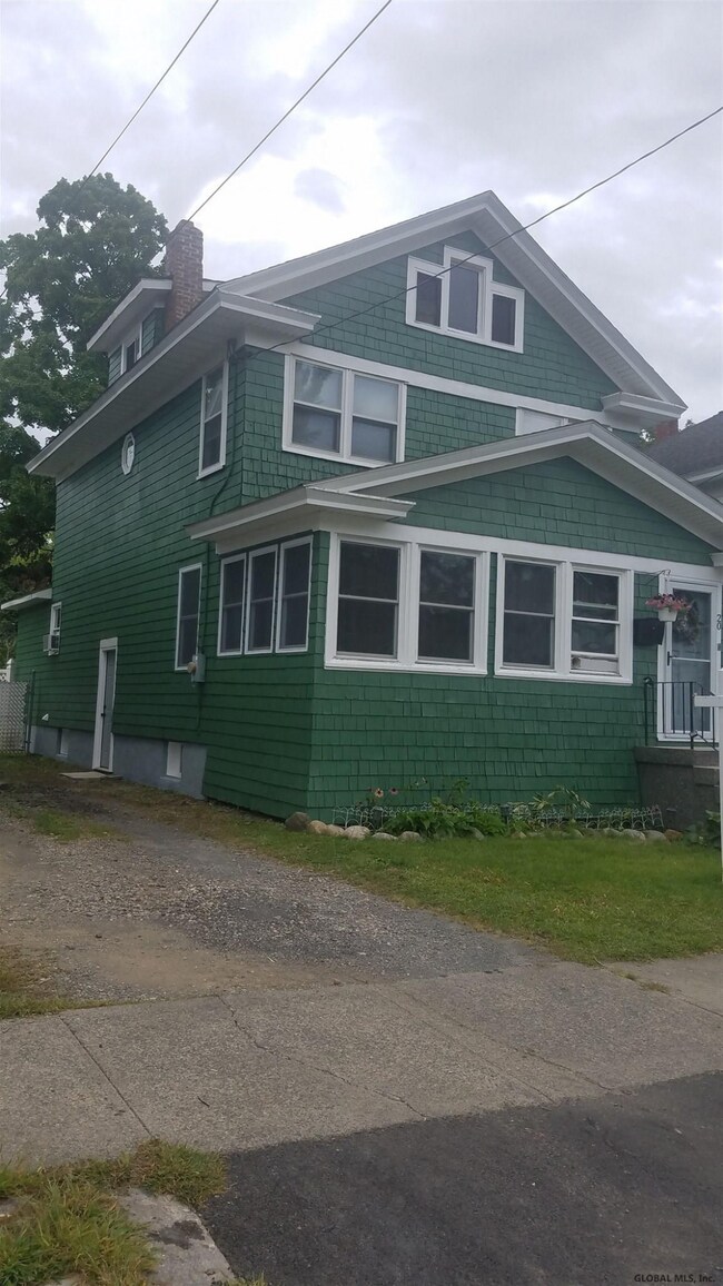 20 Glenwood Rd, Albany, NY 12204 - photo 3