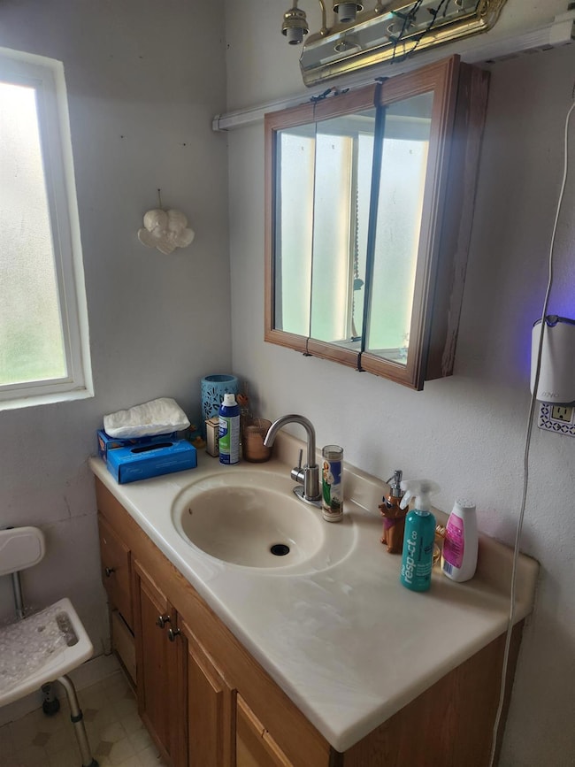 3812 E Clinton Ave, Fresno, CA 93703 - photo 5