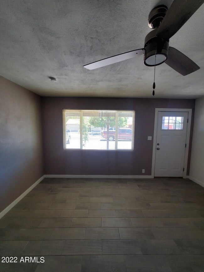crit living door