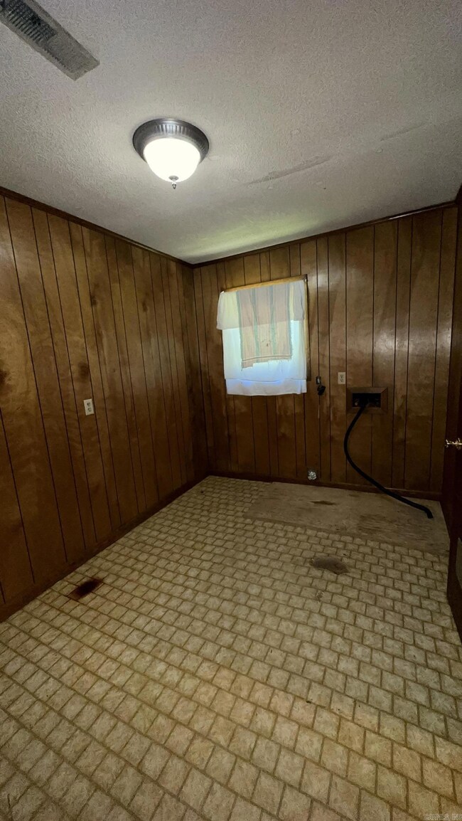 402 Walnut Dr, Paragould, AR 72450 - photo 5