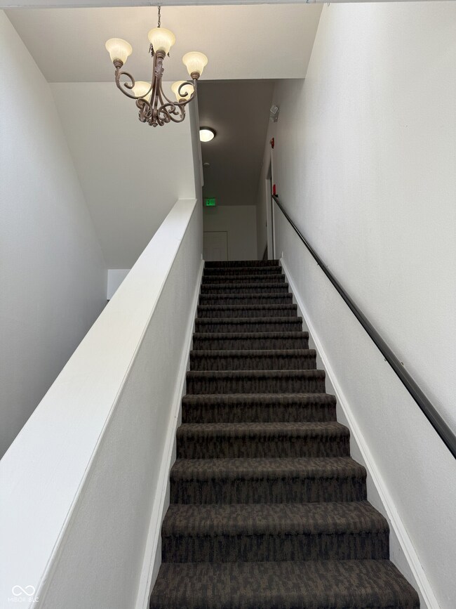 12880 University Crescent unit 3B, Carmel, IN 46032 - photo 6