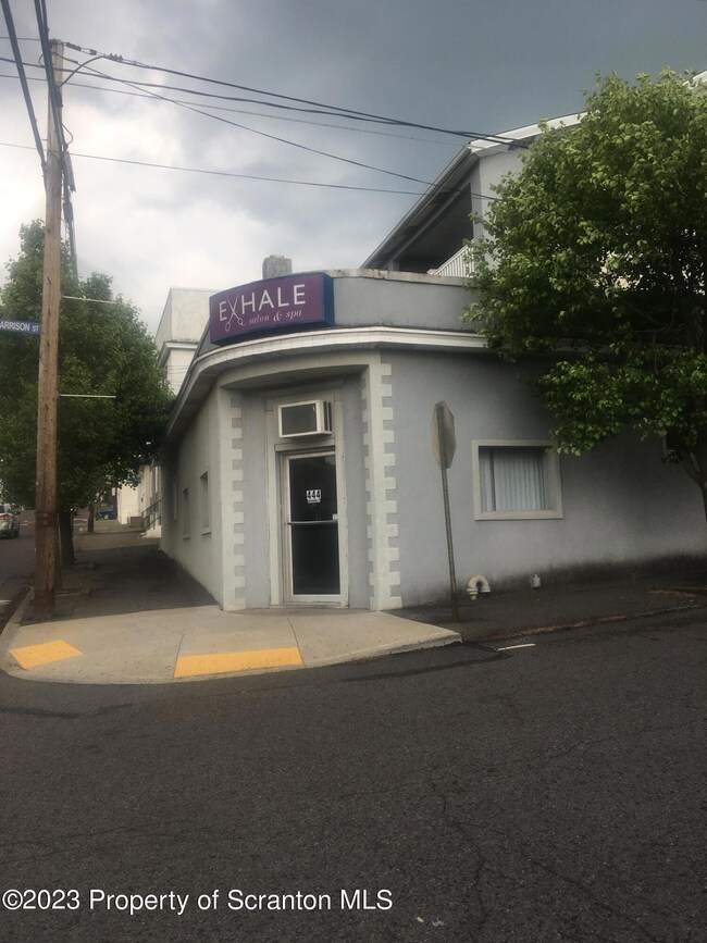 119 Harrison St, Dunmore, PA 18512 - photo 7