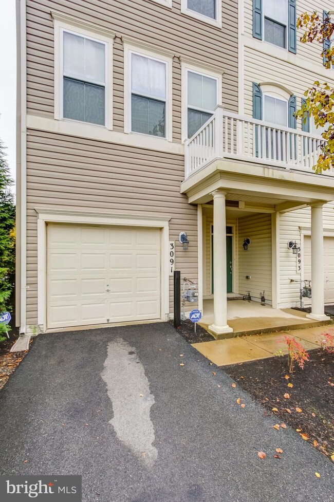 3091 Chinkapin Oak Ln unit 49, Woodbridge, VA 22191 - photo 3