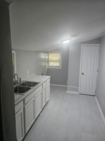 5049 Lafontaine St, Grosse Pointe, MI 48236 - photo 4