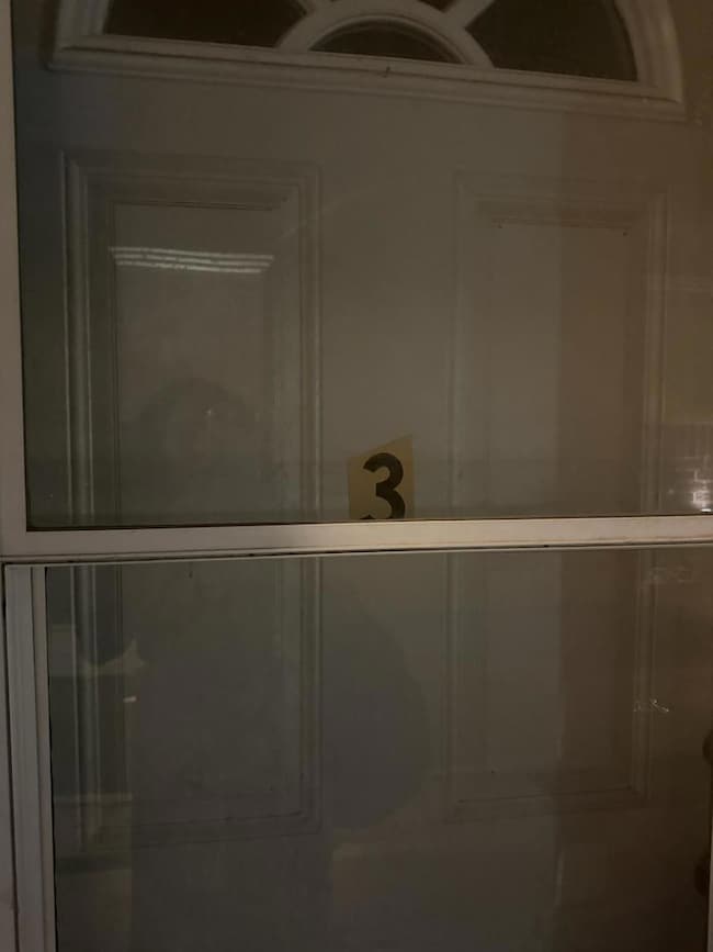 635 N Elmwood Dr unit 3, Aurora, IL 60506 - photo 2