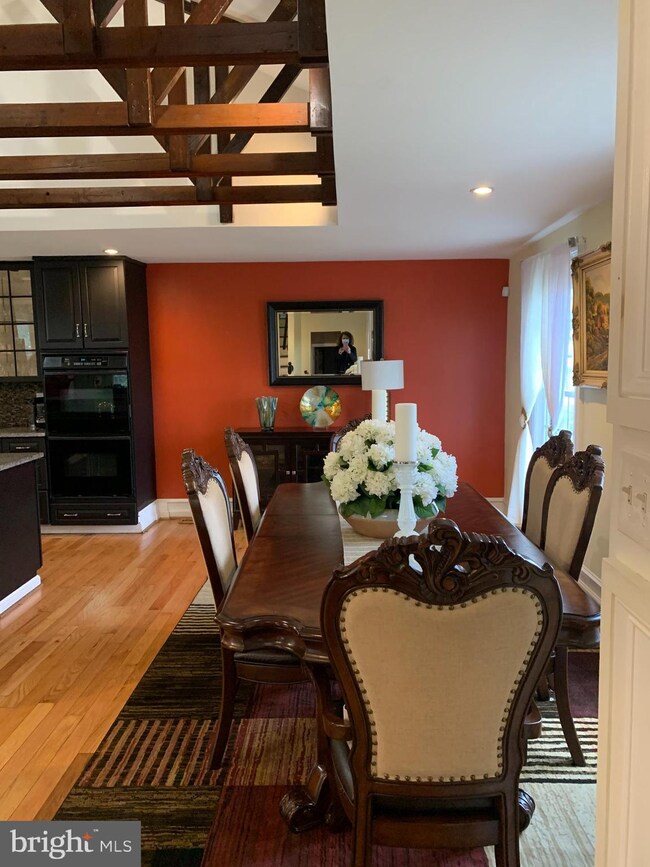 5306 Whitfield Chapel Rd, Lanham, MD 20706 - photo 4