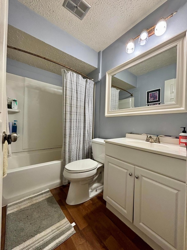 4925-4927 Godown Rd, Columbus, OH 43220 - photo 5