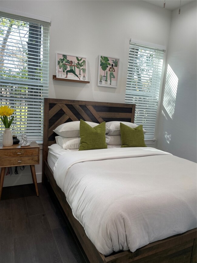 4719 Independence Heights Ln, Houston, TX 77018 - photo 3