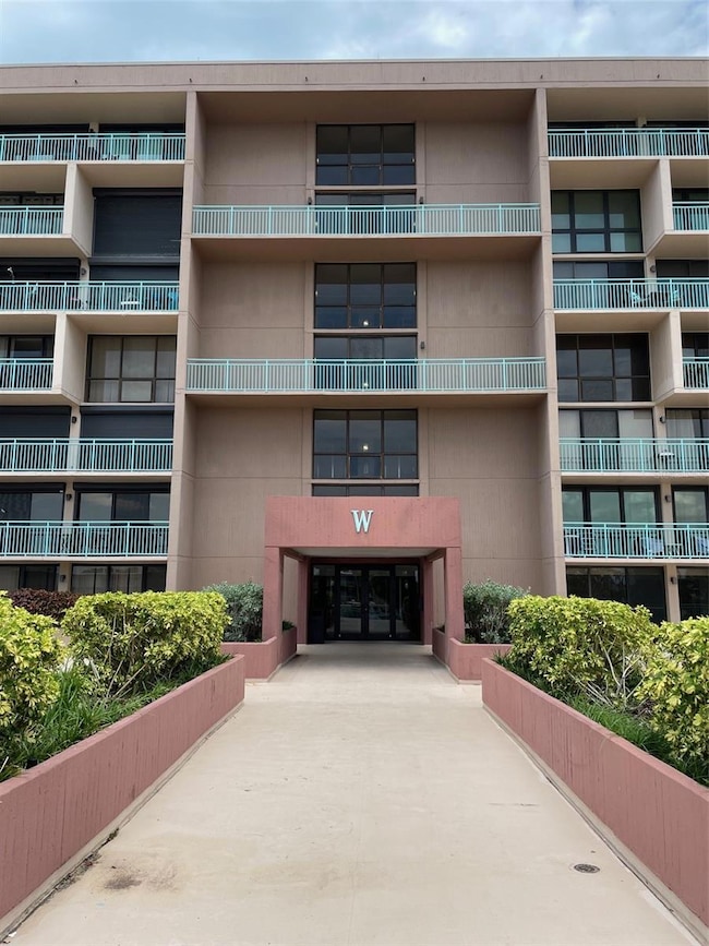 Key Capri Condominium unit 104W, Treasure Island, FL 33706 - photo 5