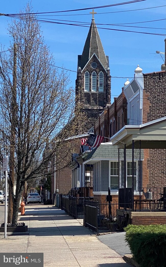 4529 E Thompson St, Philadelphia, PA 19137 - photo 3