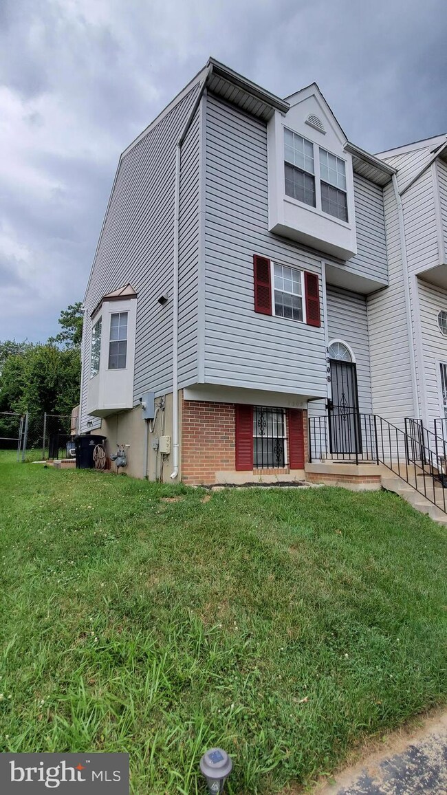 1308 Gabes Place, Hyattsville, MD 20785 - photo 3