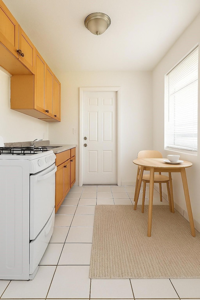 406 NW 7th Ct unit 3-4, Hallandale Beach, FL 33009 - photo 4