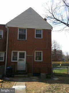 4442 Cedar Garden Rd, Baltimore, MD 21229 - photo 6