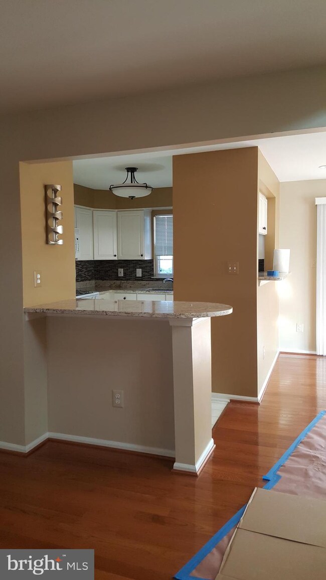 14000 Winding Ridge Ln, Centreville, VA 20121 - photo 5