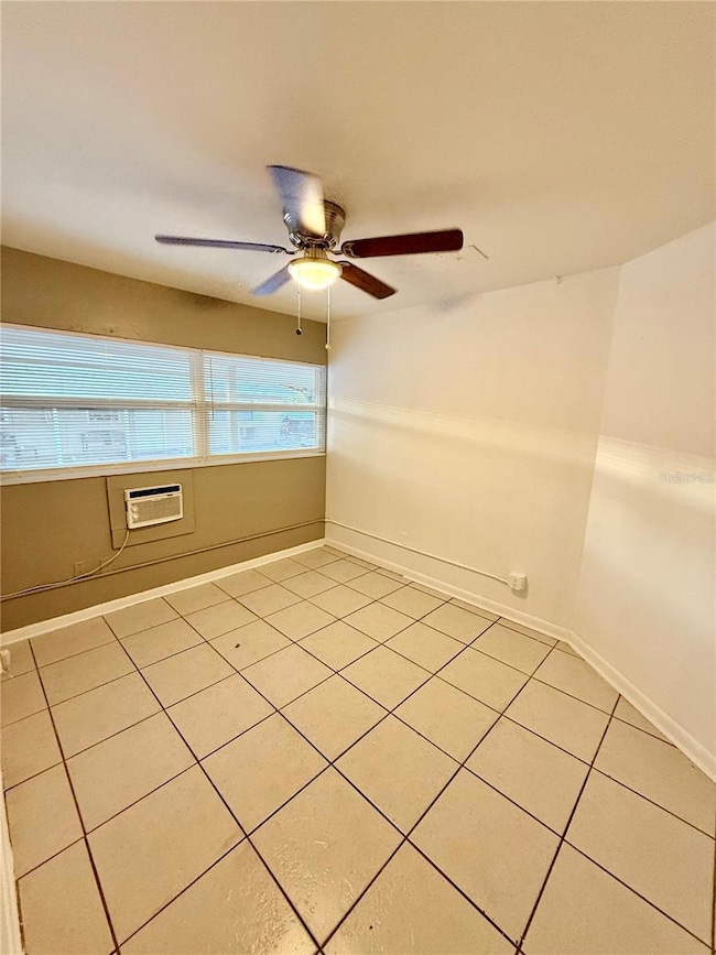 908 Beverly Ave unit A, Largo, FL 33770 - photo 4