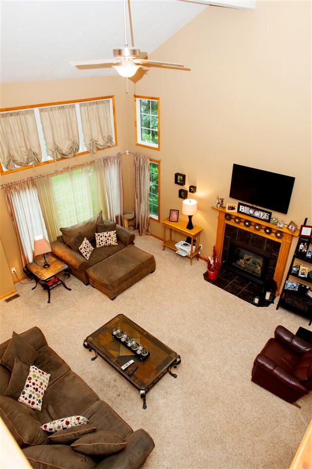 55840 Nature View Dr, New Carlisle, IN 46552 - photo 4