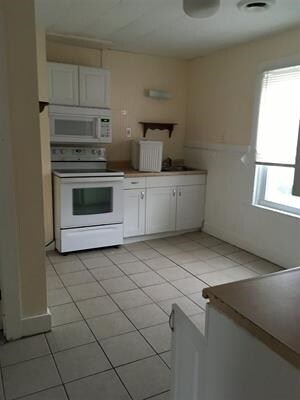 Small eat in kitchen