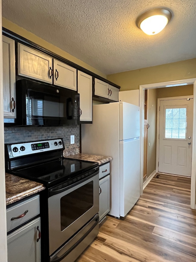 404 Sideline Dr, Oak Grove, KY 42262 - photo 4