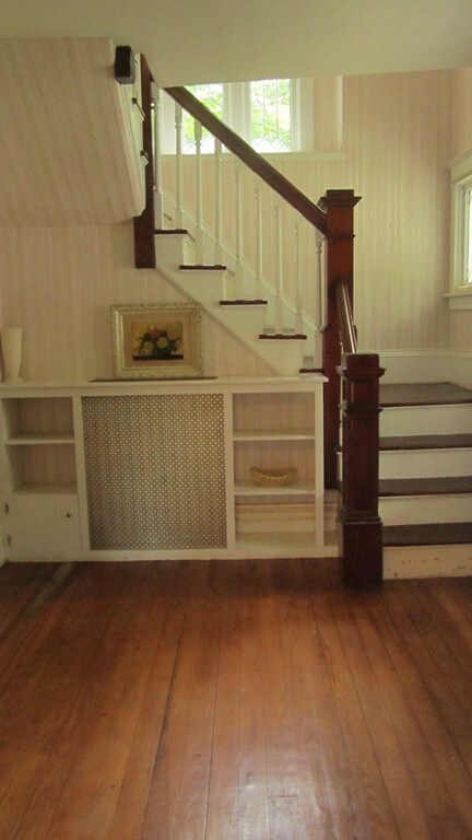 6 Daniels St, Hopedale, MA 01747 - photo 4