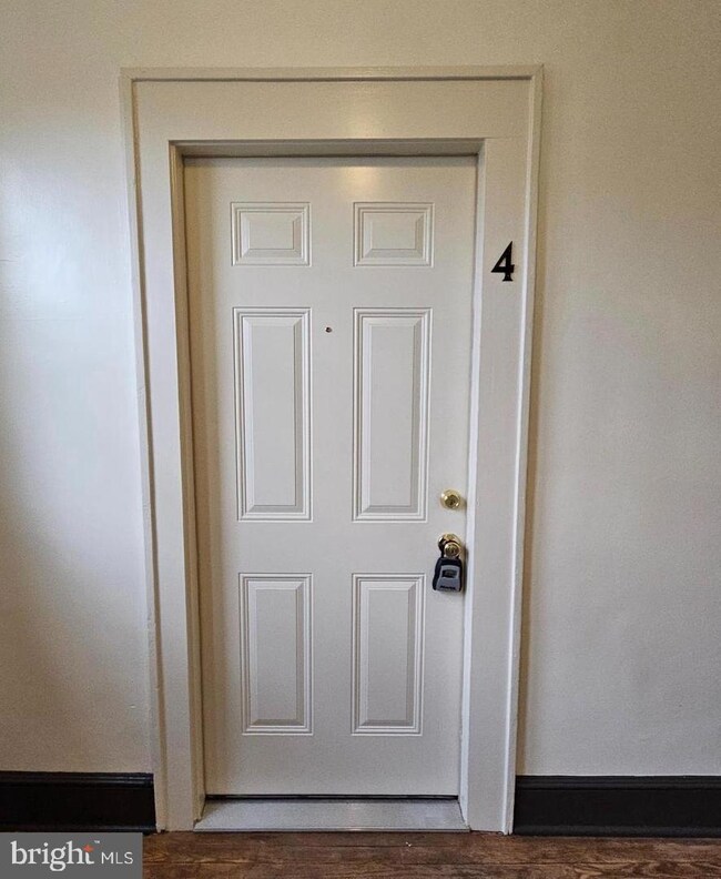 502 S Main St unit 4, Culpeper, VA 22701 - photo 2