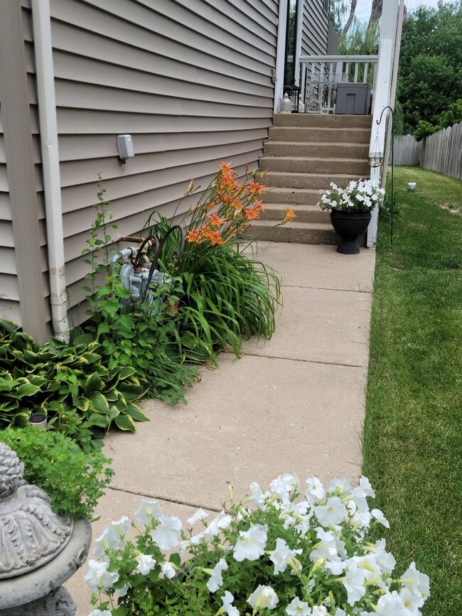 82 Seton Creek Dr unit 4, Oswego, IL 60543 - photo 5