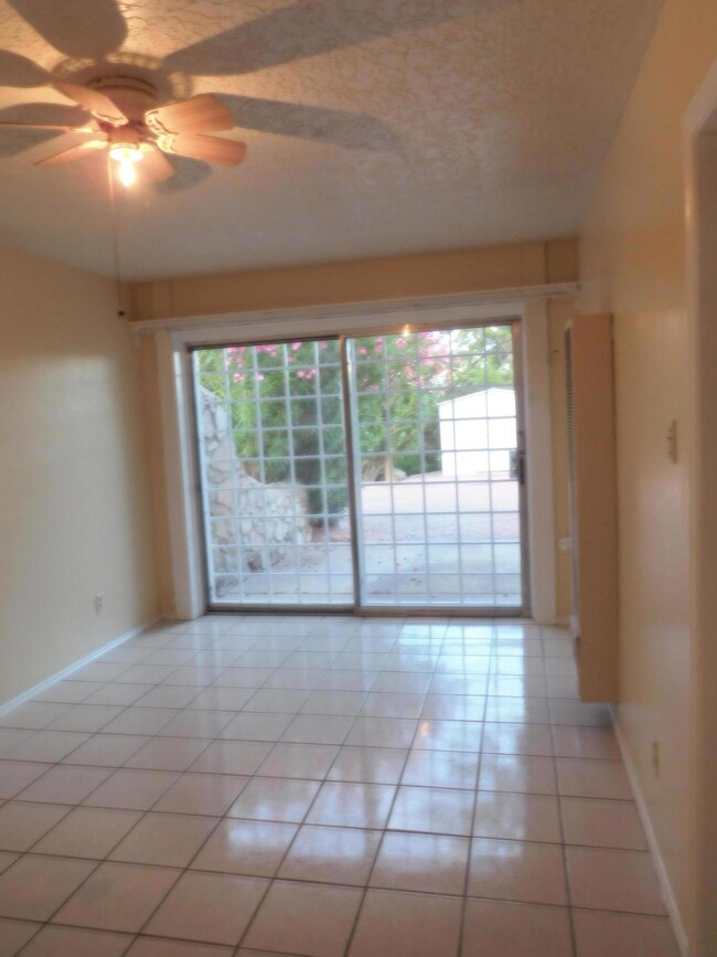 3617 Lebanon Ave unit 2, El Paso, TX 79930 - photo 2