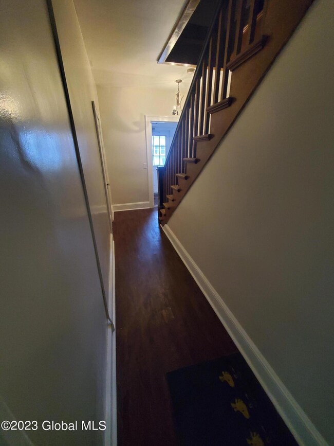 34 Sparkill Ave, Albany, NY 12209 - photo 6