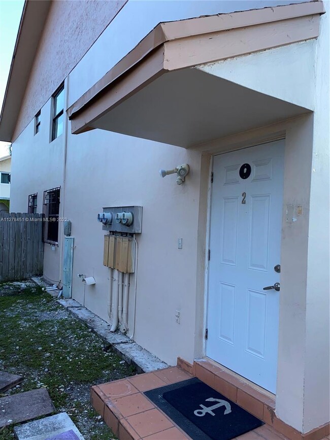 1770 W 60th St unit 2, Hialeah, FL 33012 - photo 2