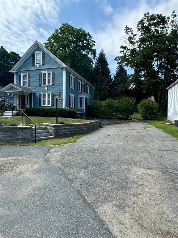 6 Laurel St unit 3, West Boylston, MA 01583 - photo 2