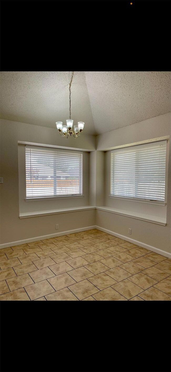 8353 Odell St, North Richland Hills, TX 76182 - photo 7