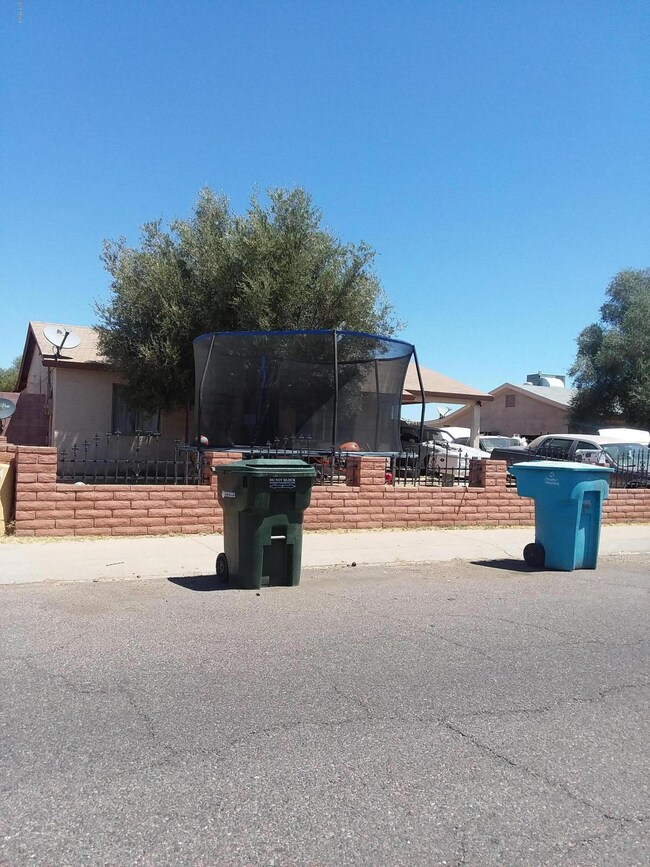 7006 W Cypress St, Phoenix, AZ 85035 - photo 2